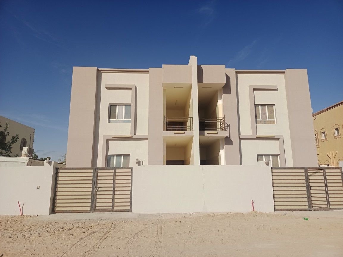  تجديد دهانات واجهات الفلل في الجبيل | معالجة التقشر واختيار الأصباغ الخارجية