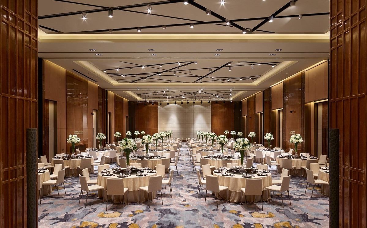 ديكورات صالات وقاعات أفراح الشرقية | تصميم قاعات زفاف فخمة