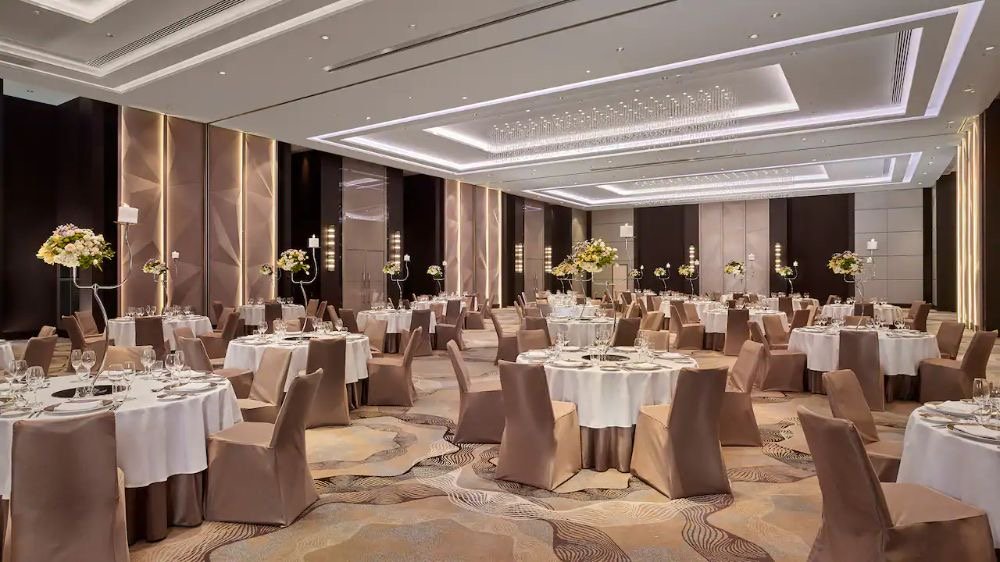  ديكورات صالات وقاعات أفراح الشرقية | تصميم قاعات زفاف فخمة