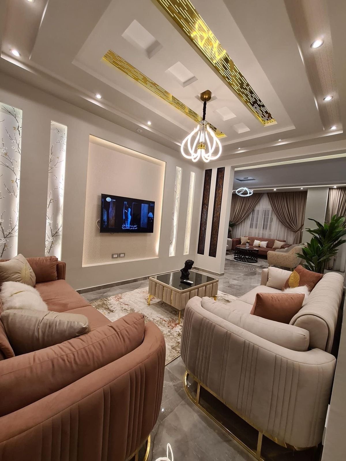ديكورات صالات الدمام الخبر القطيف | تصميم وتنفيذ صالات عصرية وفاخرة